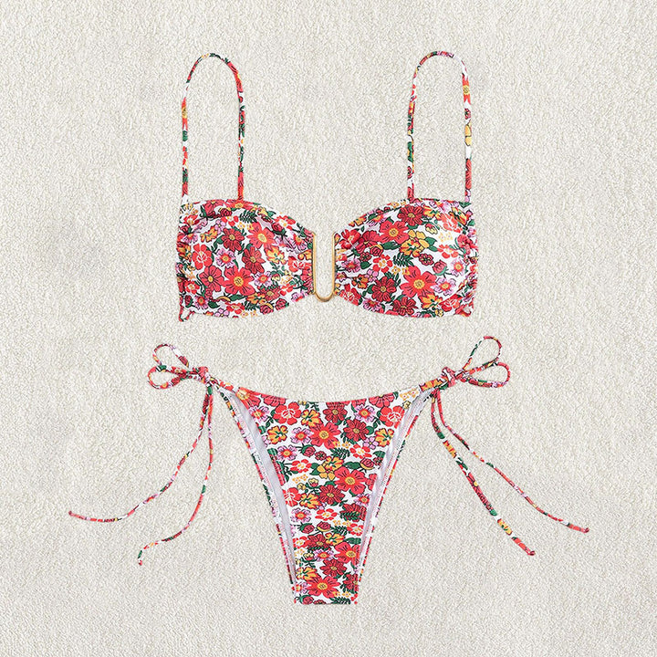 Women's bikini set with floral design and fashionable ring closure Mune Fashion