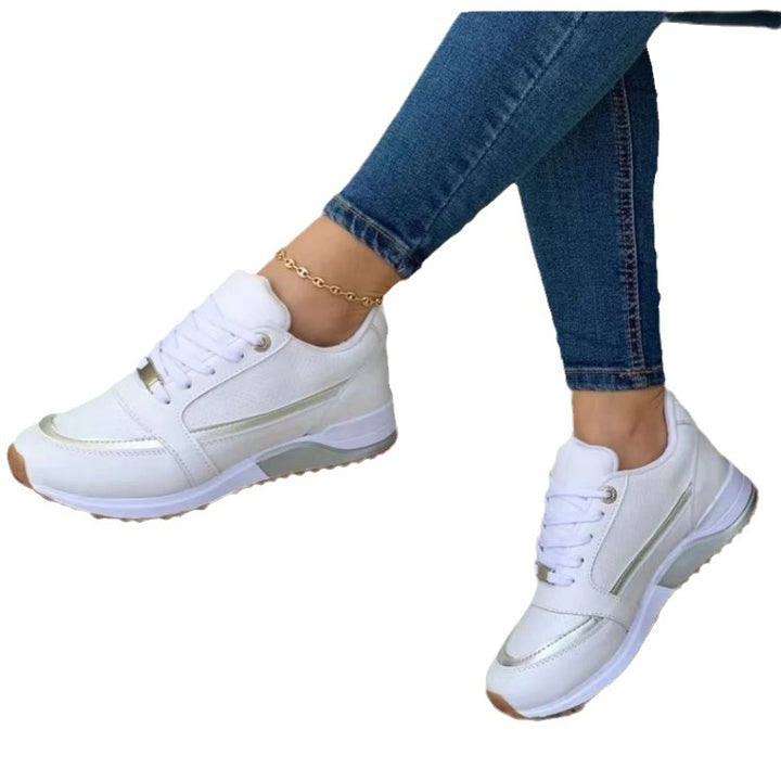 Ladies  elegant city sneaker with subtle metallic infusion, lightly padded comfort sole and profiled rubber outsole Mune Fashion