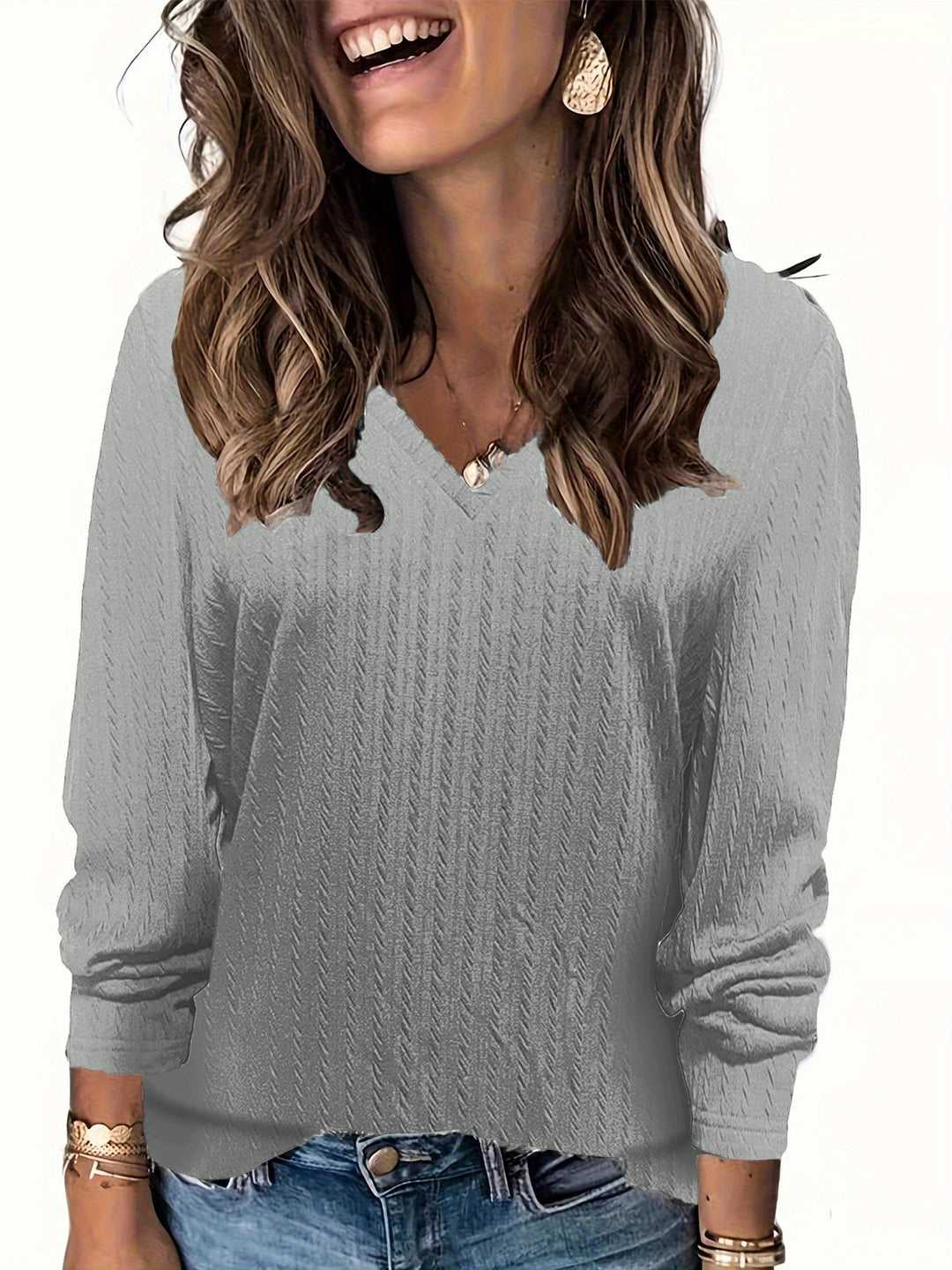 Women's fine knit long sleeve shirt with V-neck and cable pattern Mune Fashion