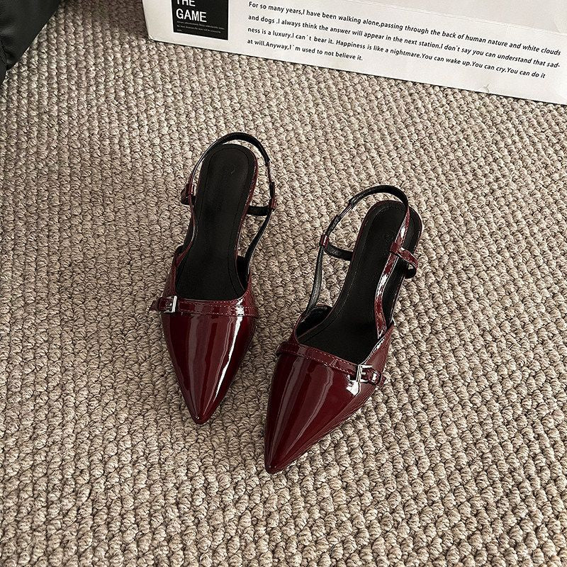 Women's pointed patent pumps with slingback, slender silhouette and padded comfort insole Mune Fashion