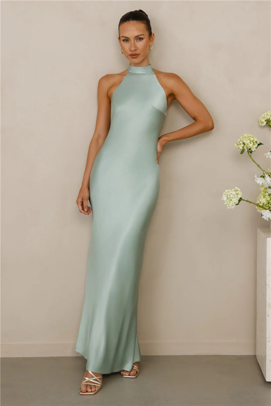 Women's Elegant Satin Maxi Dress with High Neck and Body-Hugging Cut Mune Fashion