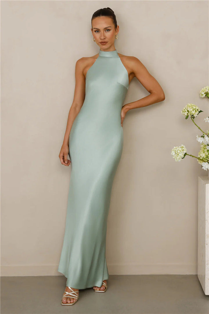 Women's Elegant Satin Maxi Dress with High Neck and Body-Hugging Cut Mune Fashion