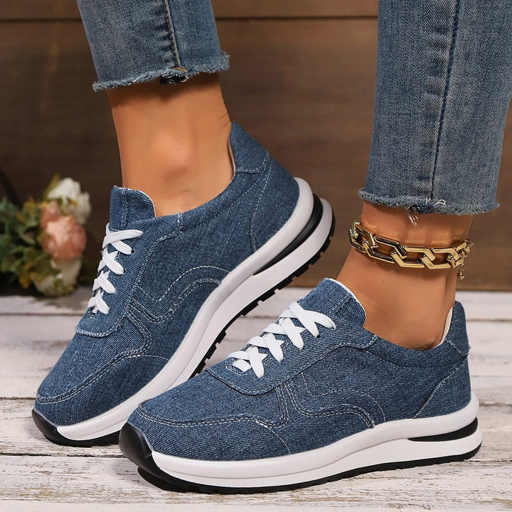 Women's Light Canvas Sneakers with Padded Comfort Insole and Profiling Outsole Mune Fashion
