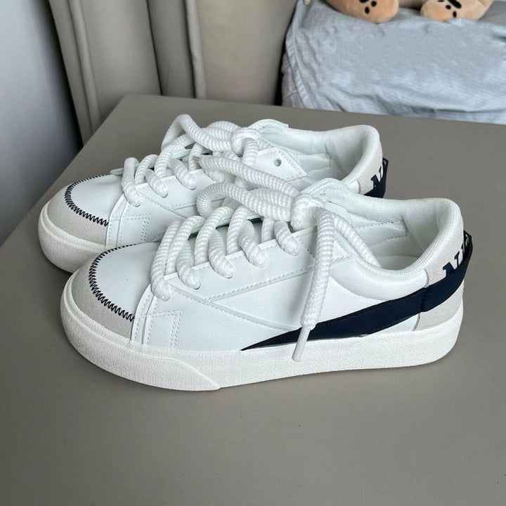 Ladies Sports Sneakers with robust upper material and classic design Mune Fashion