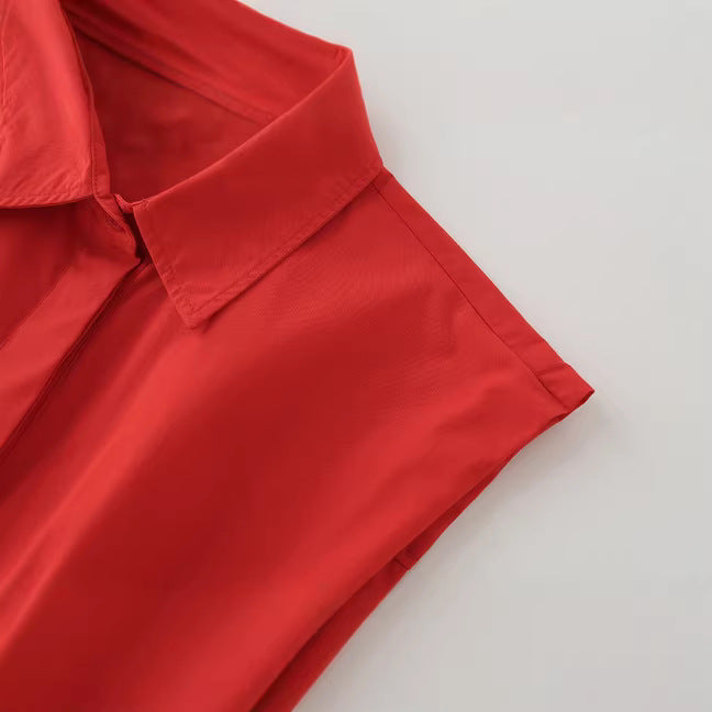 Women's sleeveless tailored blouse with tucks and concealed button placket Mune Fashion