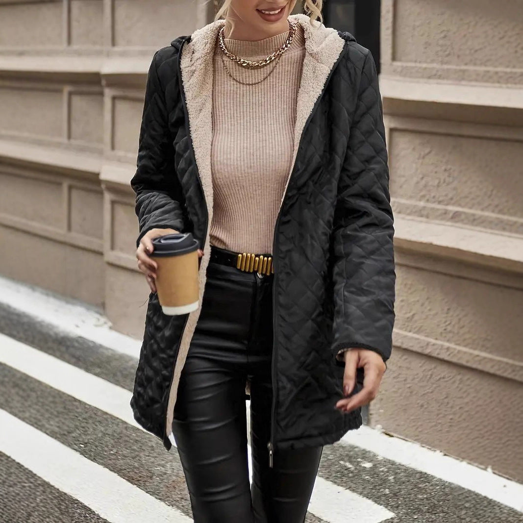 Women quilted short coat with teddy inner side and two-way zipper Mune Fashion