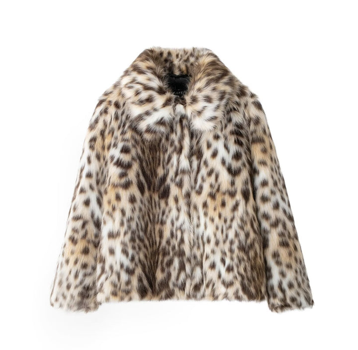 Ladies' short faux fur coat with oversized shawl collar and soft lining Mune Fashion