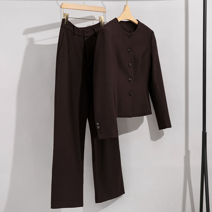 Women Elegant Pantsuit Set made of fine wool blend with round neck Mune Fashion
