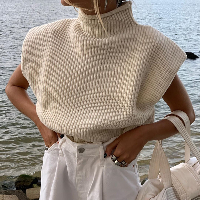 Women's sleeveless ribbed top with stand-up collar and padded shoulders Mune Fashion