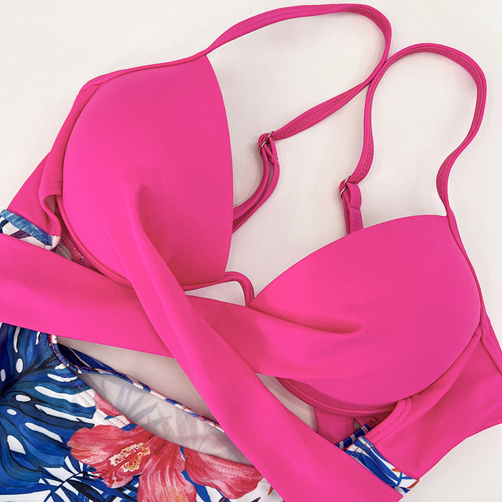 Ladies High-Waist Swimsuit with Seductive Cut and Tropical Floral Pattern Mune Fashion