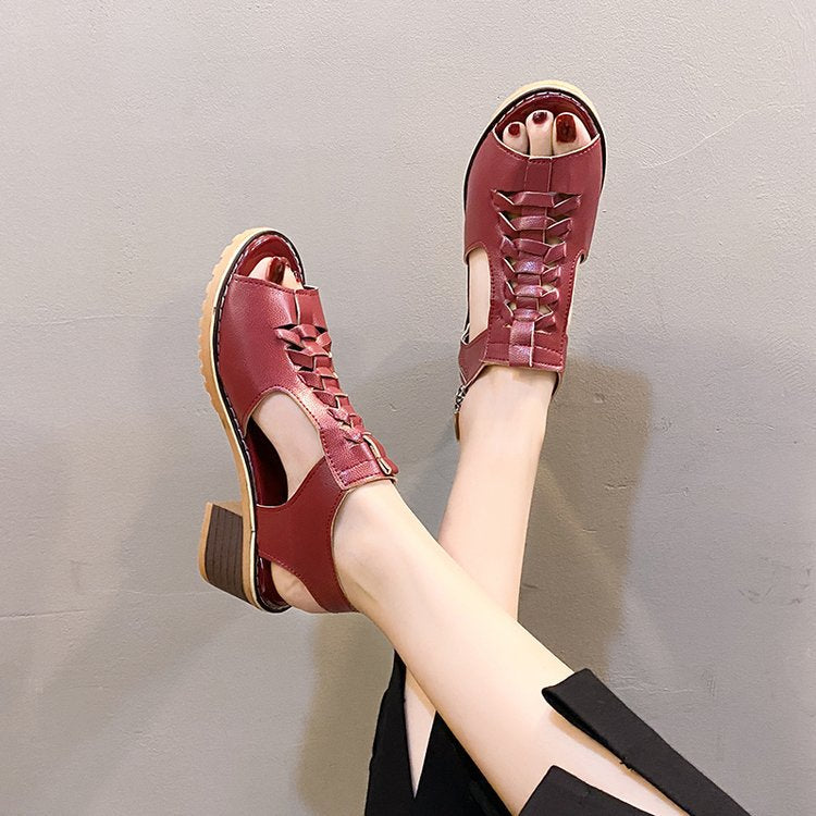 Ladies nan sandals in leather look with laced front, zipper on the heel strap, and profiled block sole Mune Fashion