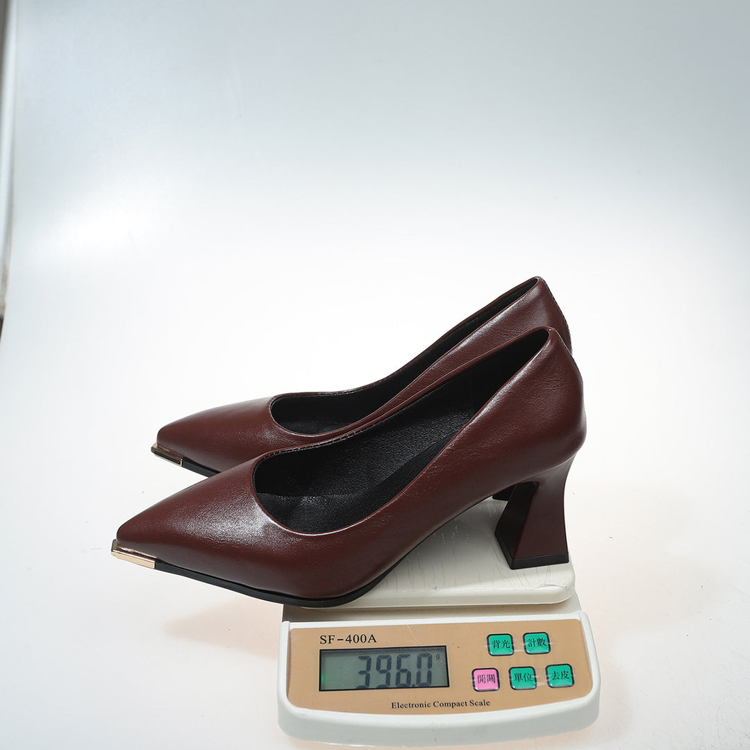 Women's pointed toe pumps with sculpted block heel and metal cap Mune Fashion