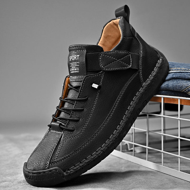 Men's leather imitation casual sneaker with Velcro strap, moccasin seam & profiled rubber sole Mune Fashion