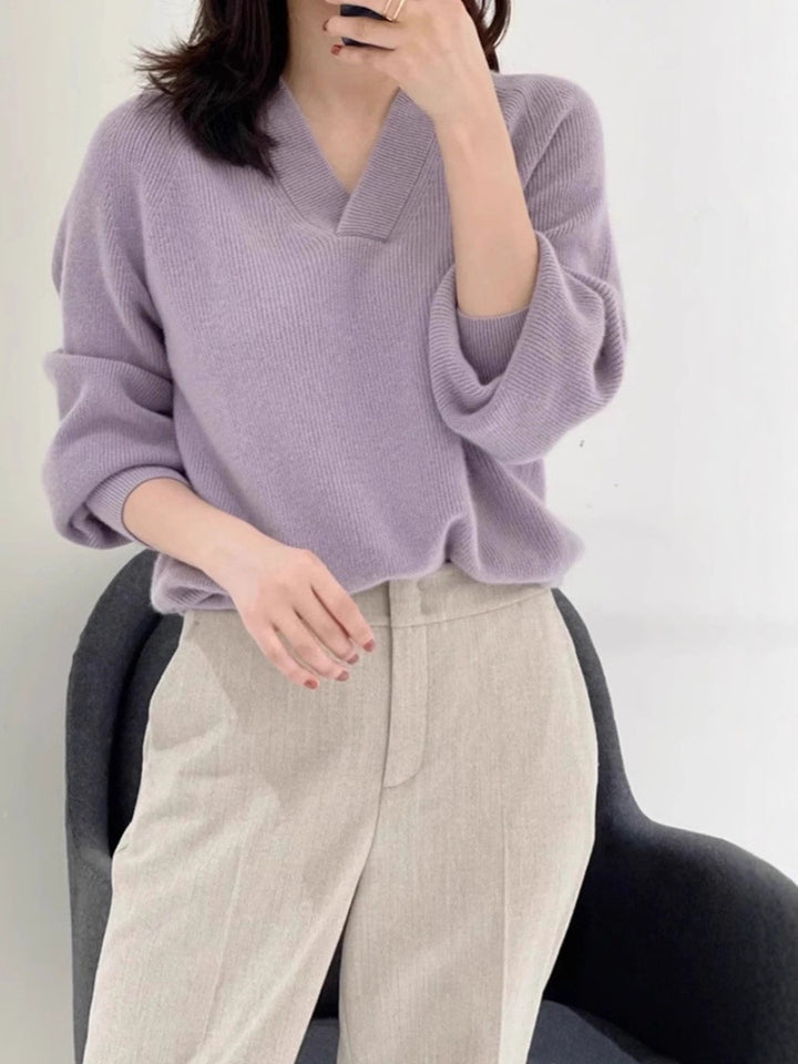 Women Loose V-Neck Sweater made of fine ribbed knit with dropped shoulder Mune Fashion