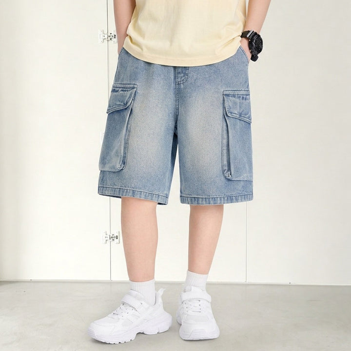 Boys casual denim shorts with practical cargo pockets Mune Fashion