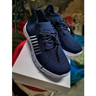 Women's breathable knitted sneakers with flexible segmented sole and comfort insole Mune Fashion
