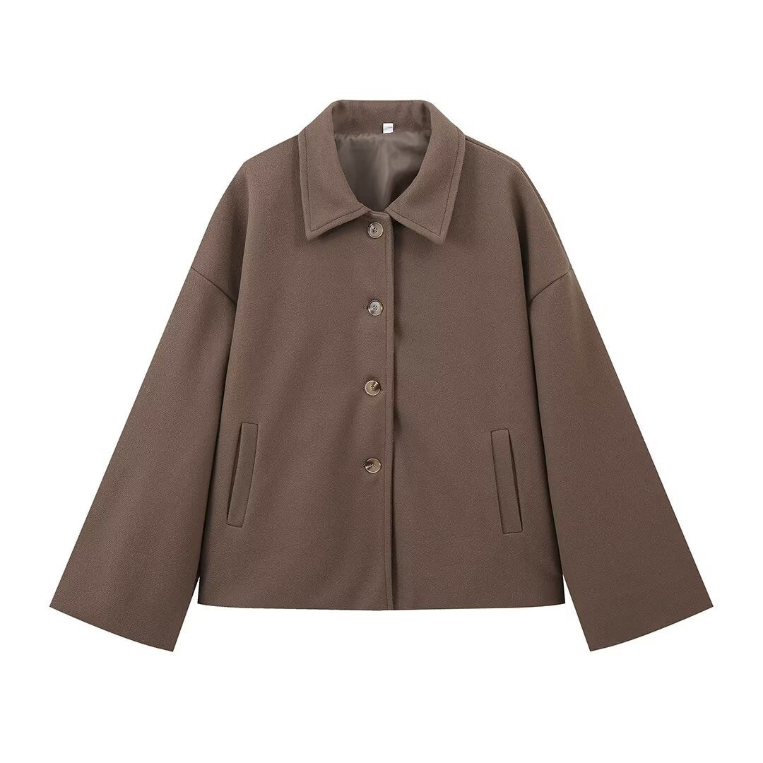 Ladies short jacket in boxy cut made of wool blend with shirt collar and concealed button placket Mune Fashion
