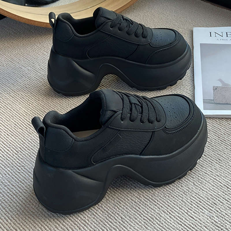 Women's Chunky Sneakers with ergonomic cushioning and sporty profile Mune Fashion