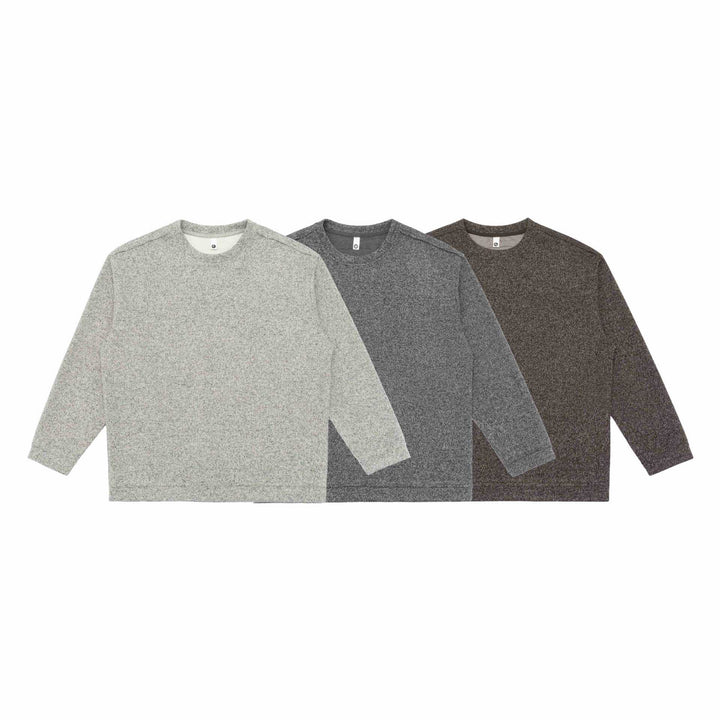 Unisex fine structure sweatshirt with round neckline and oversized silhouette Mune Fashion