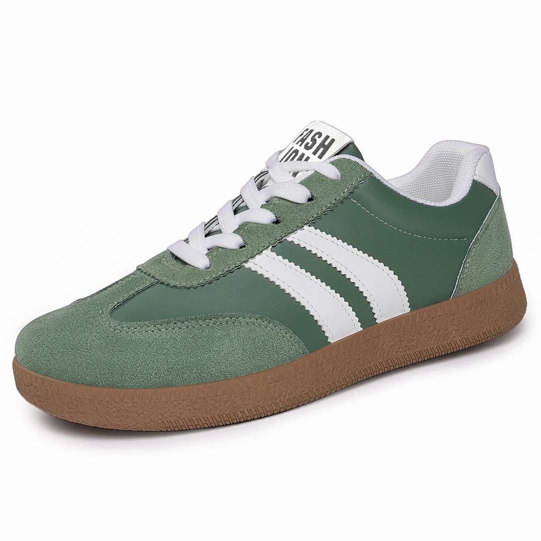 Men's retro sneakers with suede and textile upper material, classic three-stripe look and profile rubber sole Mune Fashion