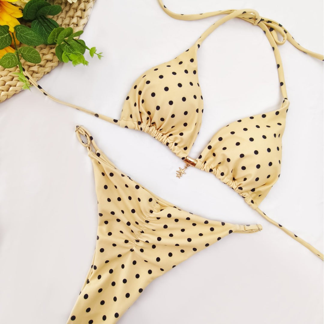 Women Triangle Bikini with playful Hawaii pattern Mune Fashion
