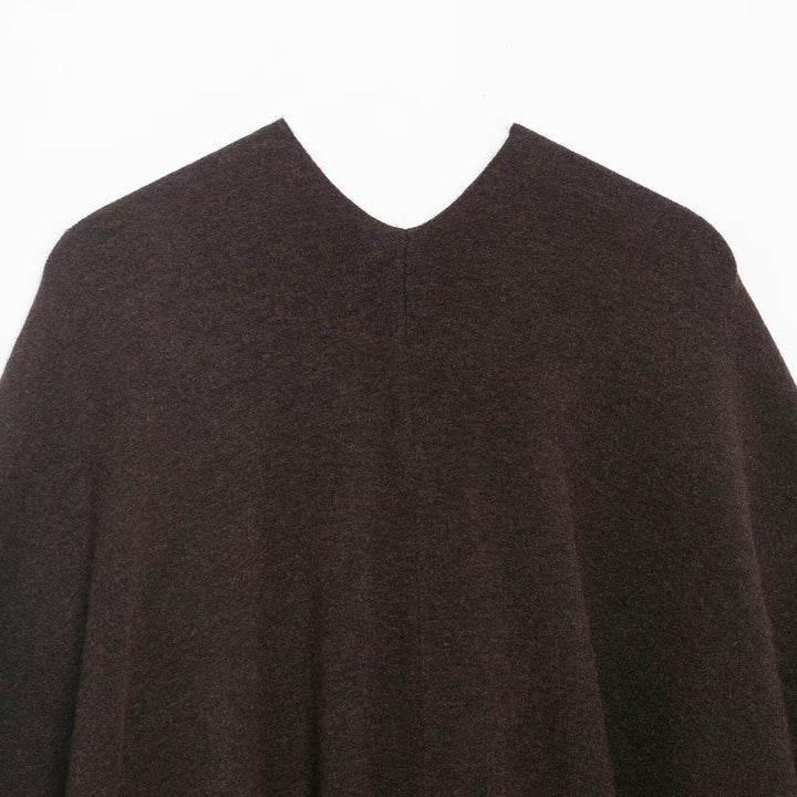 Women Fringe Poncho made of soft wool blend with V-neck Mune Fashion