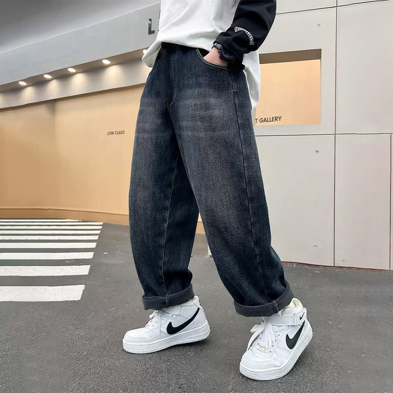 Boys casual denim pants with practical side pockets Mune Fashion