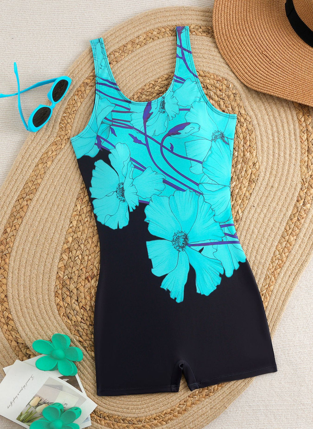 Women's Sporty One-Piece Swimsuit with Trendy Graphic Design Mune Fashion