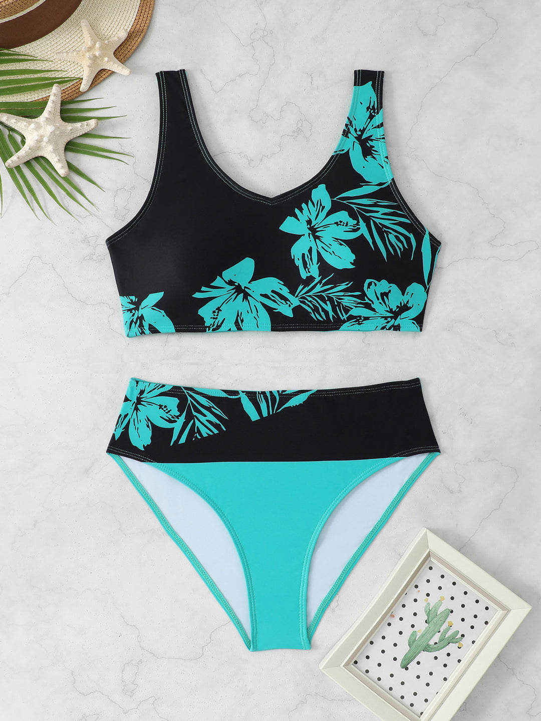 Ladies sporty bikini set with floral design Mune Fashion