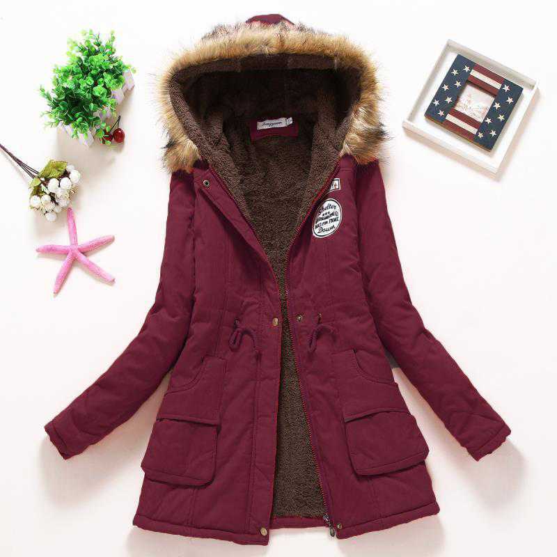 Women's padded parka with faux fur hood, teddy lining and drawstring at the waist Mune Fashion