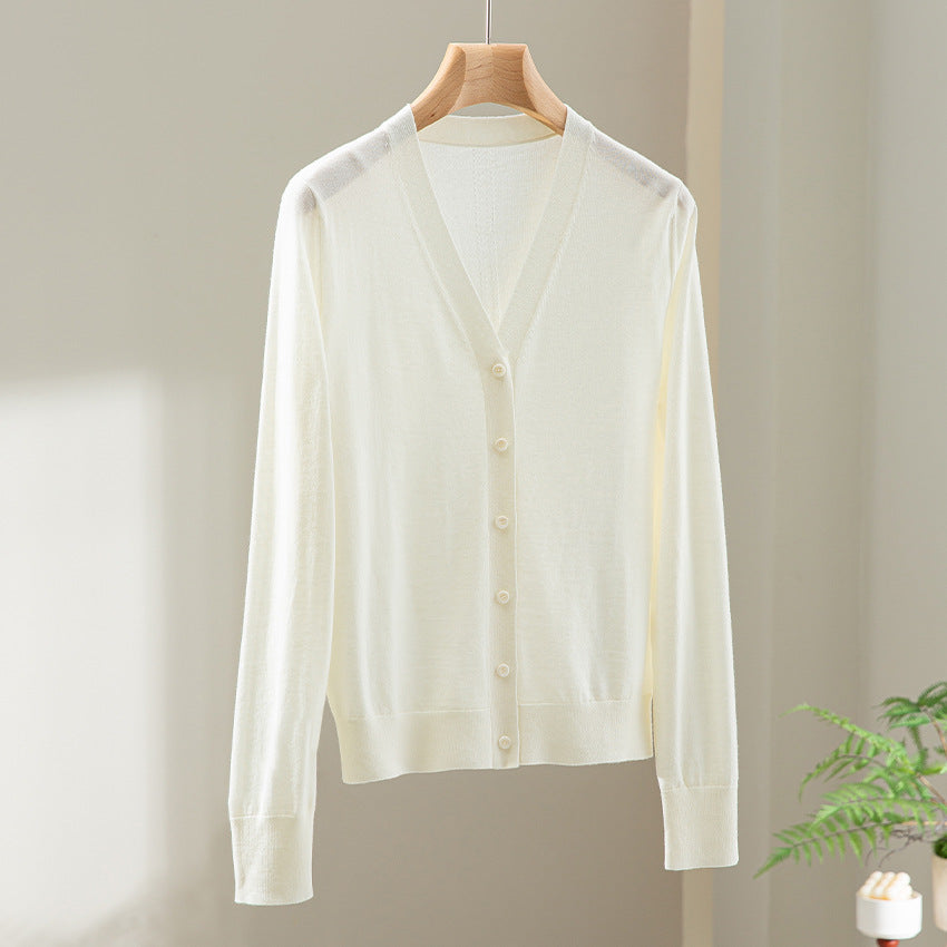 Women's fine-knit cardigan with V-neck, button placket, and ribbed cuffs Mune Fashion