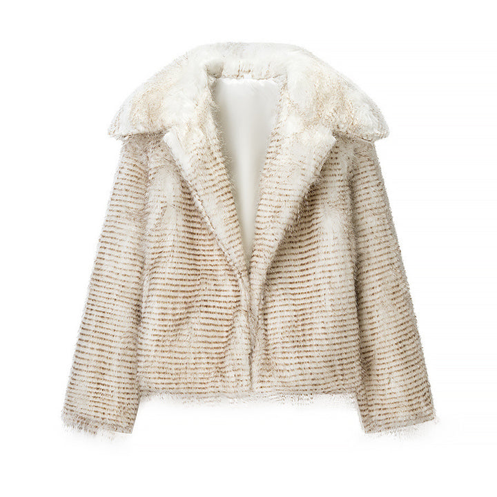 Women's short faux fur jacket with striped structure, oversized shawl collar and soft inner side Mune Fashion