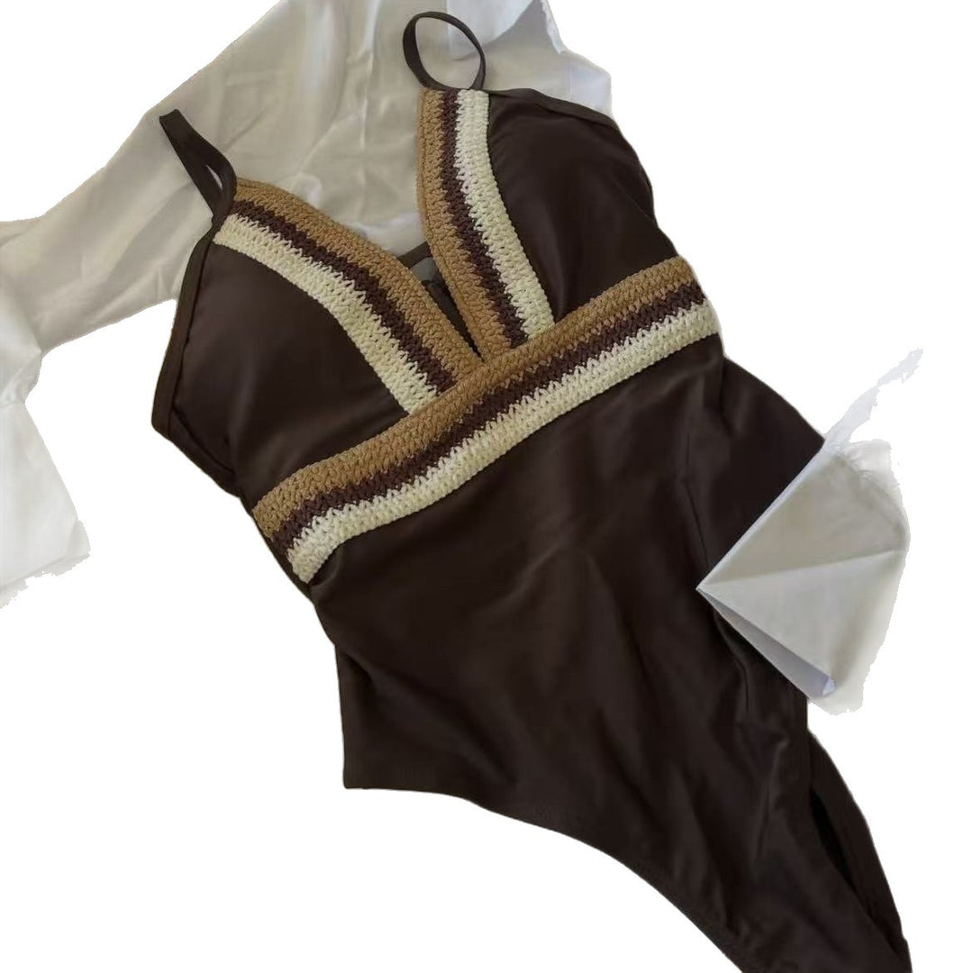 Women Elegant One-Piece Swimsuit with Sophisticated Color Details Mune Fashion