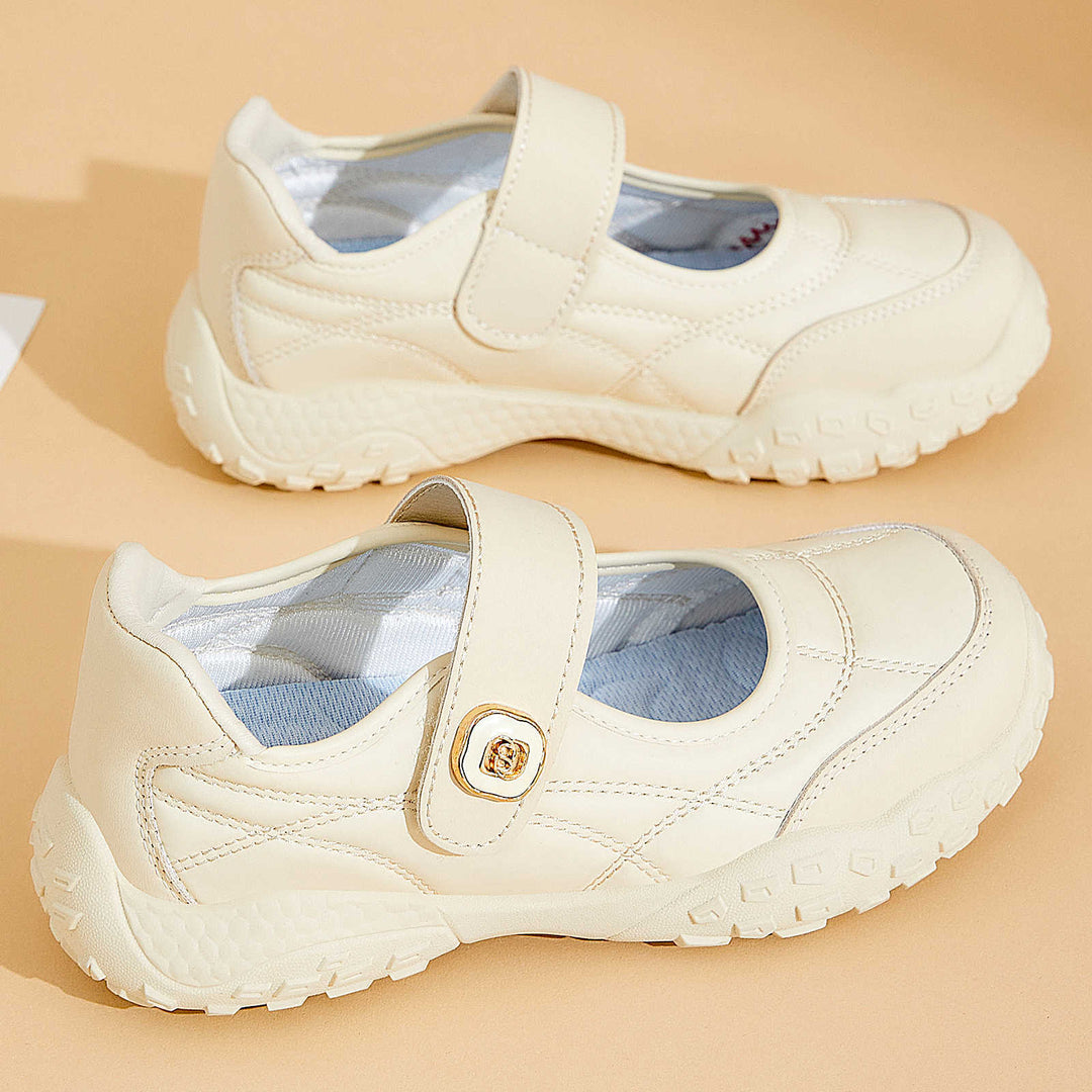 Women's sporty Mary-Jane casual shoe with adjustable hook and loop, padded ankle collar, and profiled outdoor running sole system Mune Fashion