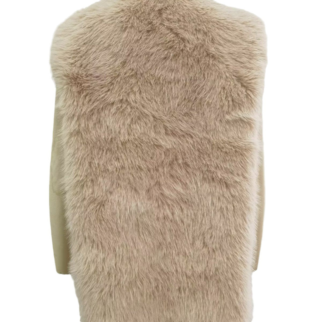 Women's luxurious faux fur vest with toggle closure and voluminous stand-up collar Mune Fashion