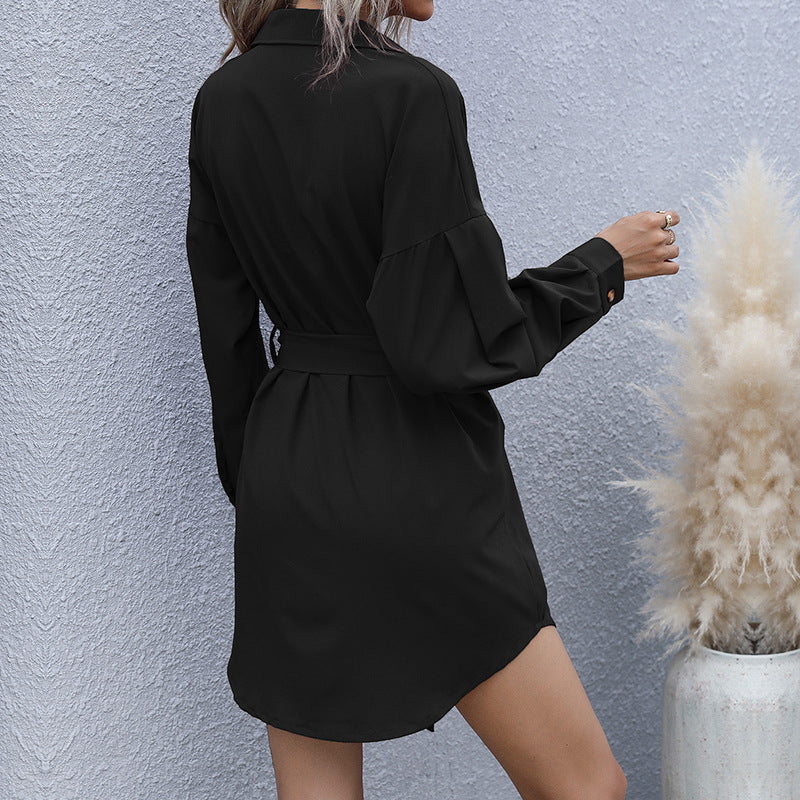 Women's short shirt dress in safari style with tie belt and patch chest pockets Mune Fashion