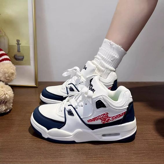 Women’s sporty casual sneakers with airy mesh structure and highly cushioned insole Mune Fashion