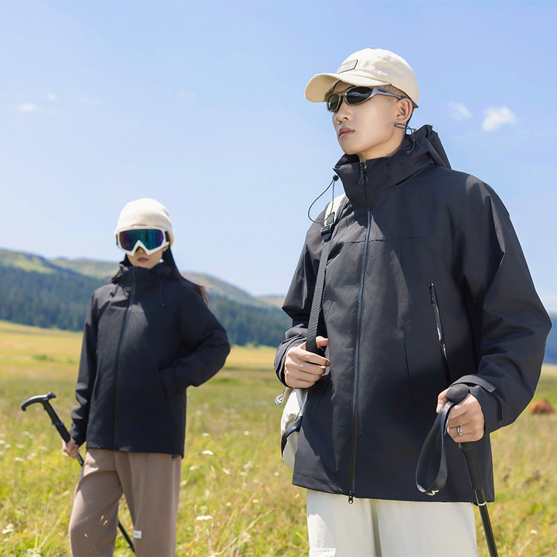 Unisex Softshell Outdoor Jacket with continuous fleece lining, adjustable hood, and water-repellent membrane Mune Fashion