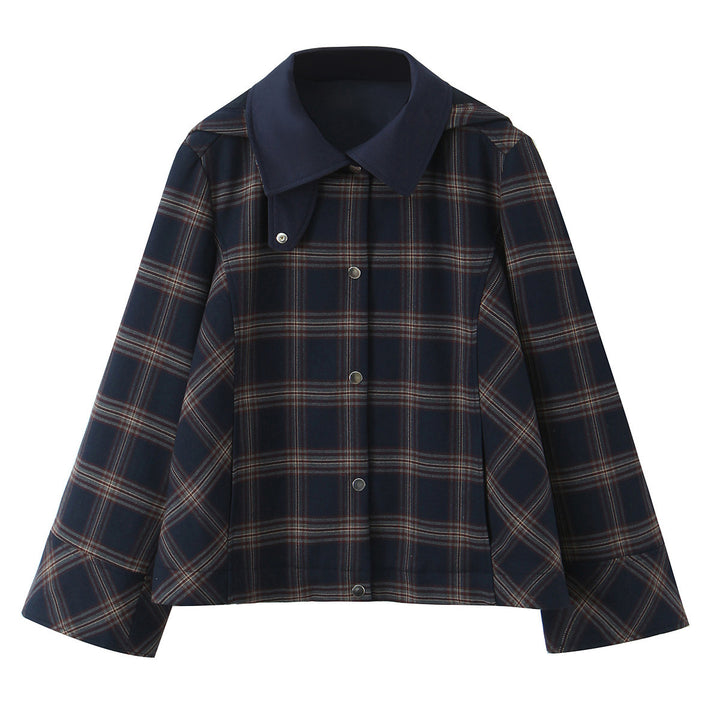 Women’s short jacket in boxy cut with large shirt collar and plaid pattern Mune Fashion