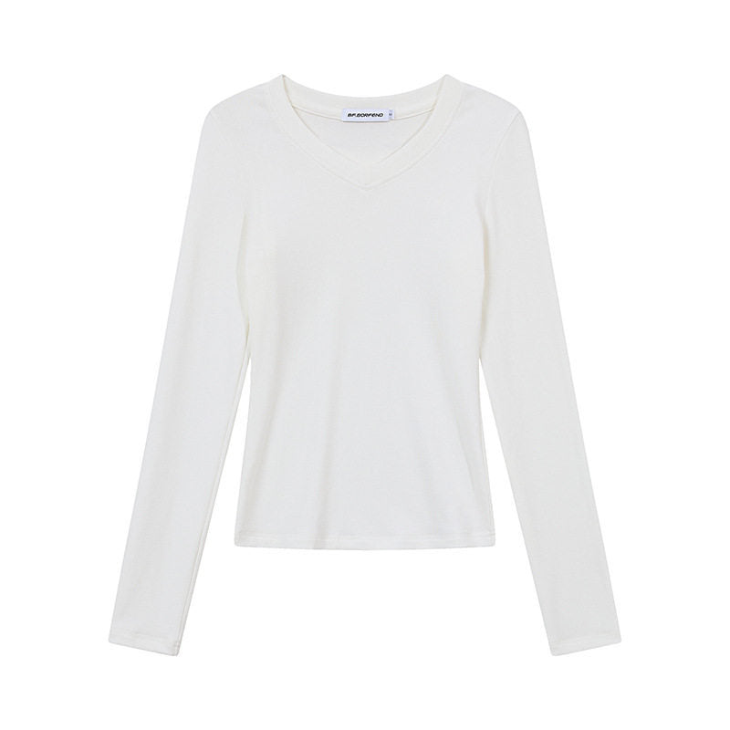 Women's long sleeve shirt with V-neck and fitted slim-fit style