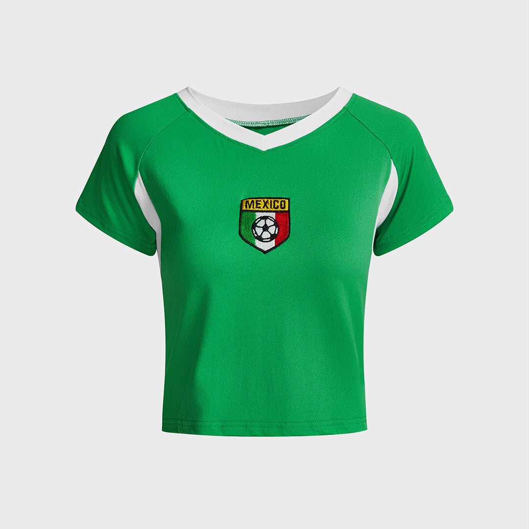 Women's short sporty football crop top with V-neck and breathable functional fabric Mune Fashion