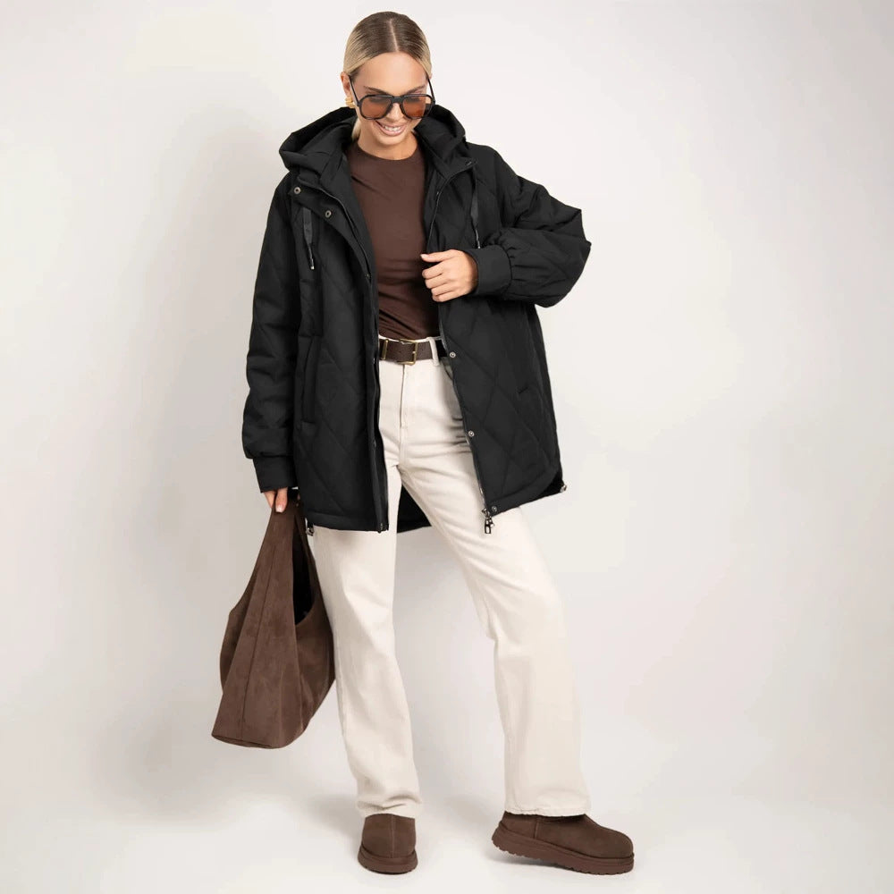 Women's quilted parka in diamond quilting pattern with hood and extended back Mune Fashion