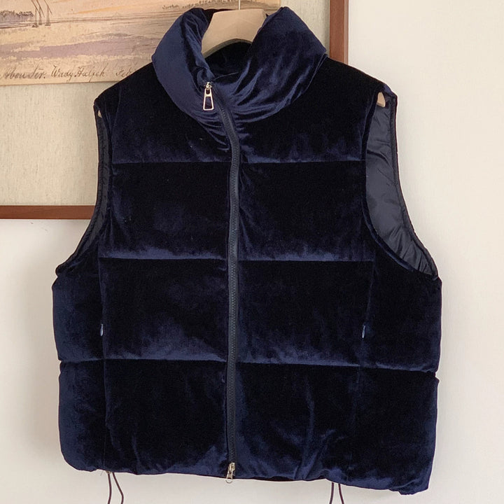 Women short-cut velvet quilted vest with high stand-up collar and thermal lining Mune Fashion