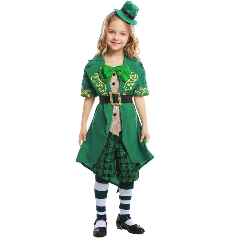 Girl costume as Irish leprechaun with hat and apron Mune Fashion