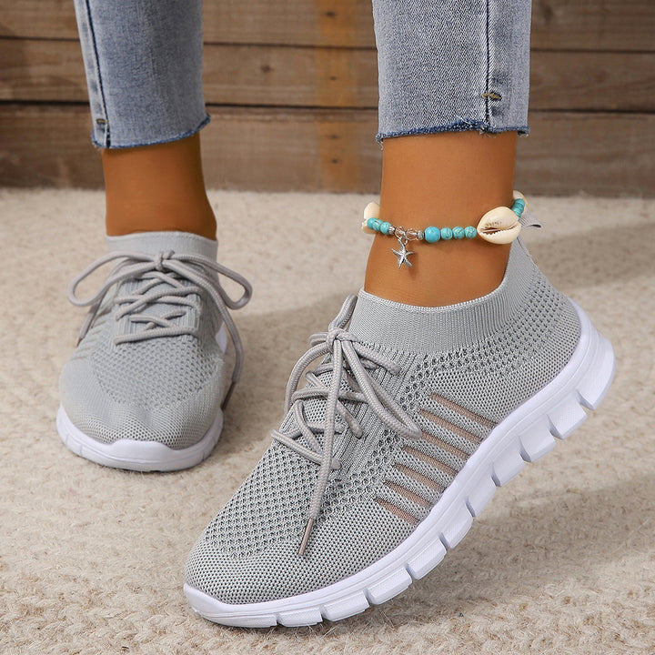 Women's knitted sock sneakers with elastic shaft, decorative lacing, and flexible tread sole Mune Fashion