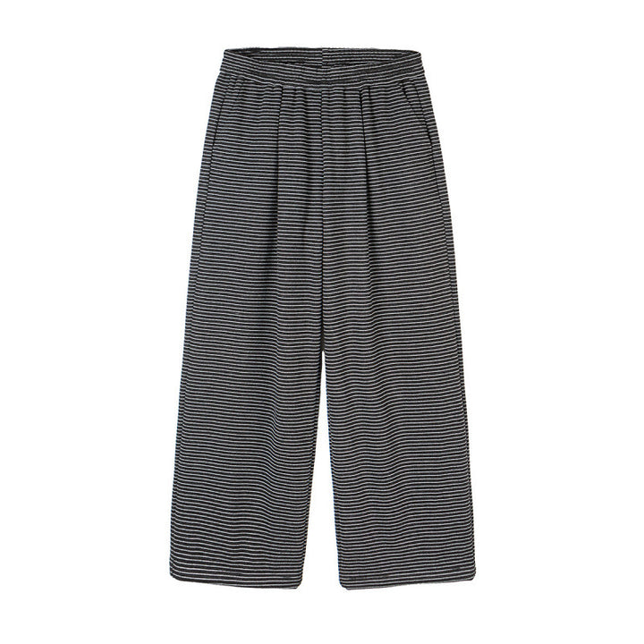 Women's culotte pants with wide leg, high waistband, and fine stripe pattern Mune Fashion