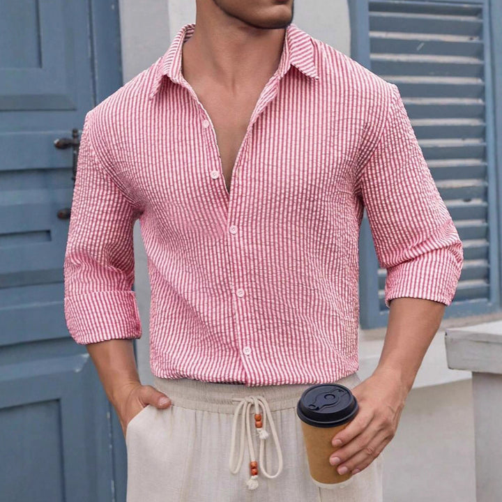Men's airy seersucker shirt with Kent collar, button placket and rolled-up sleeves Mune Fashion
