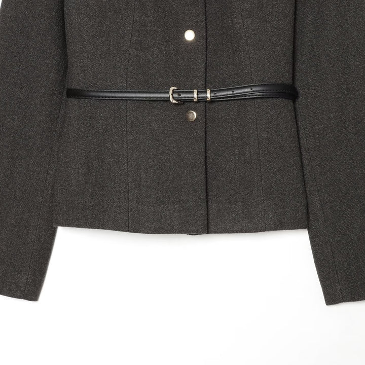 Women's short jacket made of wool blend with round neck, snap button closure and narrow waist belt Mune Fashion