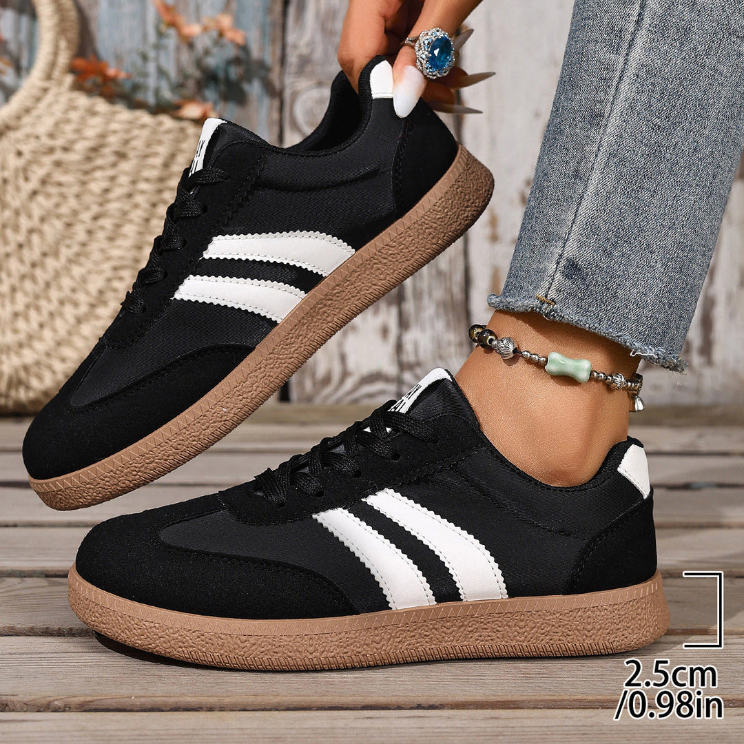 Ladies Urban Lifestyle Sneaker with sporty upper material and slip-resistant sole Mune Fashion