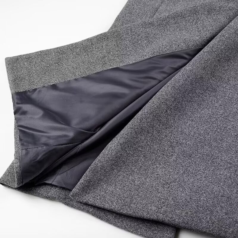 Women's long coat made of wool blend with oversized silhouette, shawl collar and patch pockets Mune Fashion